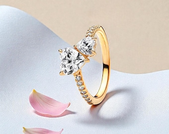 Gold Tone Double Heart Ring with Sparkling Stones, 14K Gold Plated Anniversary Jewellery Gift for Women, Romantic Heart Ring for Her