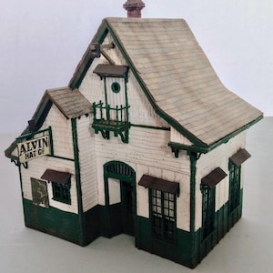 ASSEMBLED Bar Mills Alvin Hat Company, HO Scale Kit.