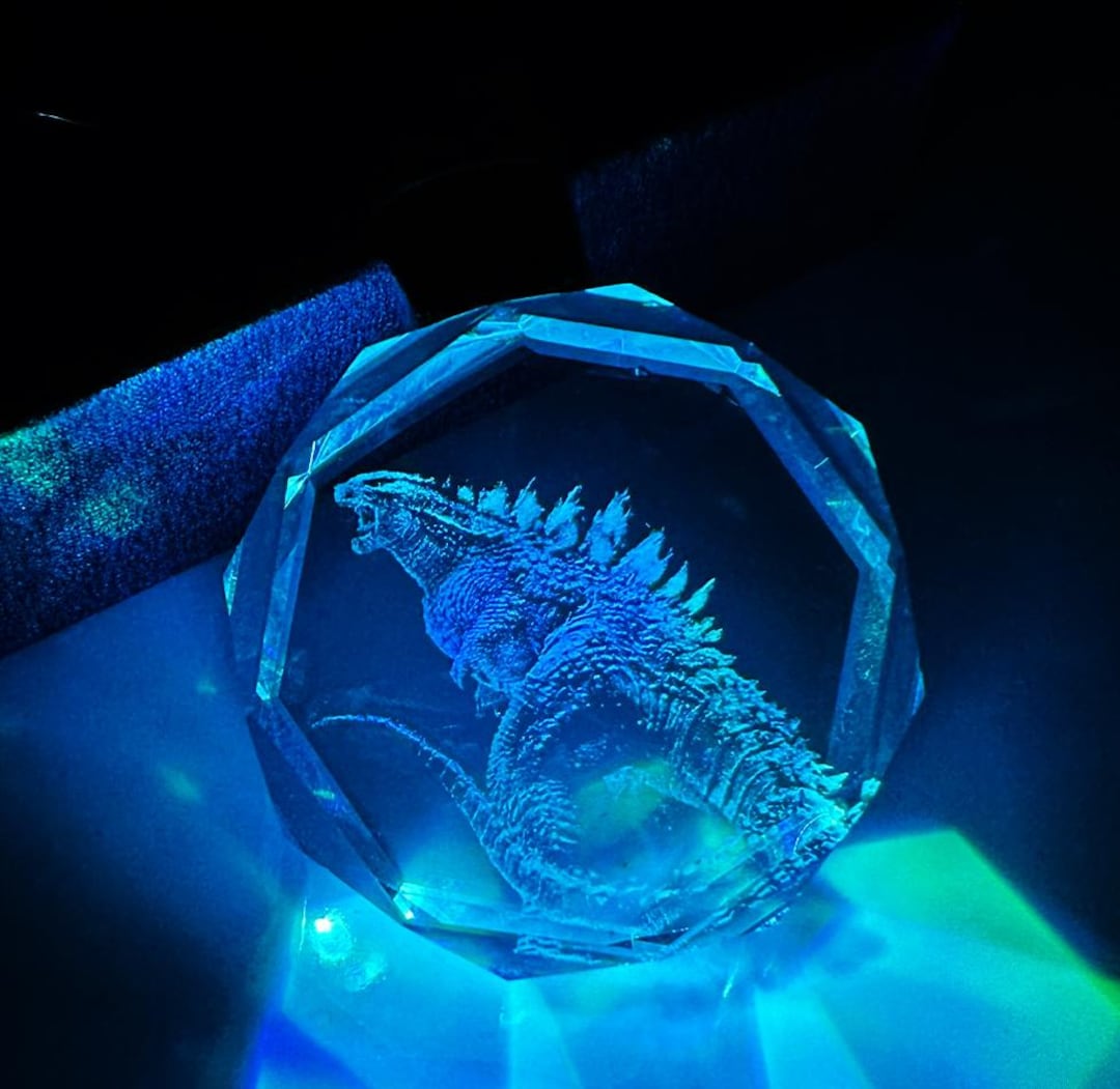 Godzilla - LED Color Changing K9 Crystal Keychain - 7 Colors W Gift Box ...