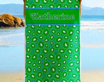 Personalized Kiwi Fruit Beach Towel: Vibrant Green, Custom Pool Gift, High-Visibility, Brightly Colored, Summer, Custom Name