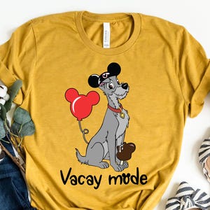 Chemise Tramp Vacay Mode, chemise La Dame et le Clochard, chemise Personnages Disney World, chemise Disneyland, chemise pour chien La Dame et le Clochard, Amoureux des chiens.