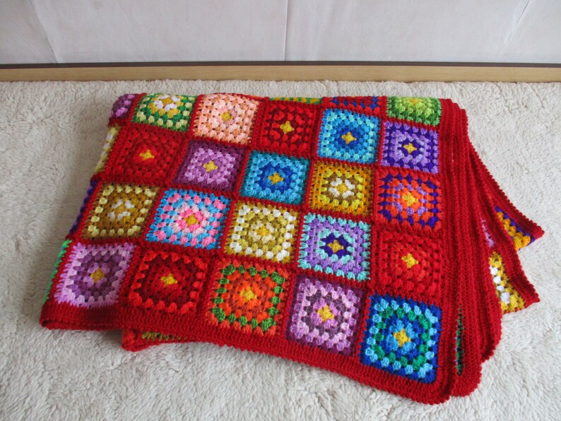 Big granny square afghan blanket, red, warm, wrap, colorful, handmade, retro, crochet, patchwork, bed cover, cozy image 3