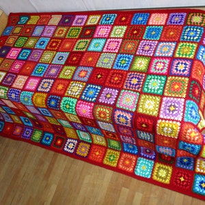 Big granny square afghan blanket, red, warm, wrap, colorful, handmade, retro, crochet, patchwork, bed cover, cozy image 5