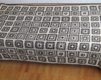 Monochrome granny square blanket, monochrome afghan, pure wool, bed cover, patchwork, crochet, grey, white, brown, warm blanket