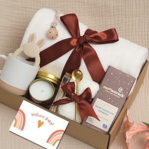 New Mom Care Package – thoughtful mom & baby gift box. Perfect baby shower gift, postpartum care package, new parent present
