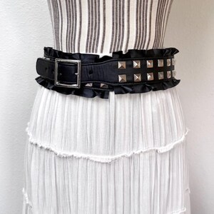 Vtg Y2K Betsey Johnson Studded Ruffle Belt Punk Coquette Black Leather Leopard Betsey Johnson | Accessories | Betsey Johnson Belt Large  main image 2