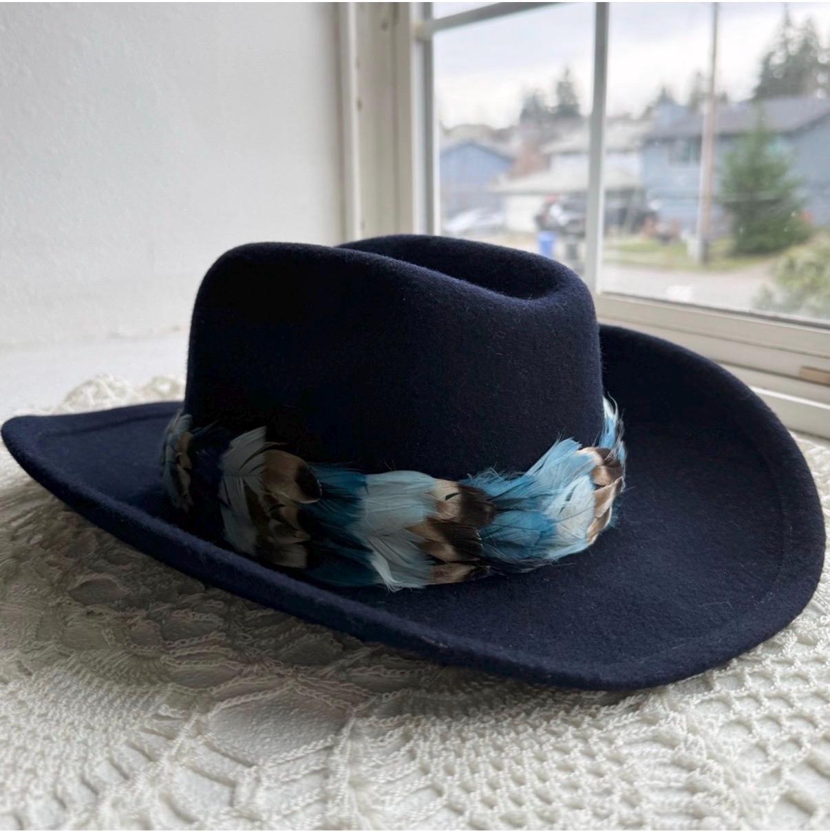 Vintage Betmar New York Wool Fedora Hat w/ Feather Band – Small 21.5” Fedora Original 100% Wool Vintage Hats for Women for sale | eBay main image 4