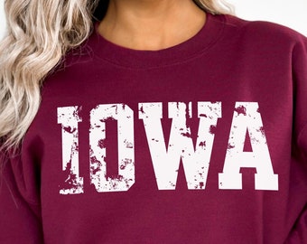 Vintage Iowa sweater, retro Iowa sweater, vintage Iowa sweatshirt, Iowa state sweater, Iowa souvenir sweater, Iowa gifts, Iowa crewneck