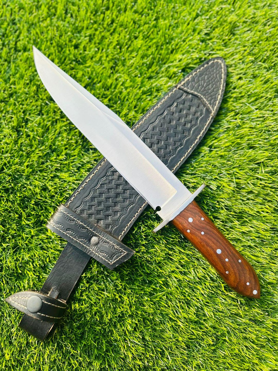 Premium Handmade Western Belt Knife – D2 Steel Blade & Bone Handle main image 1