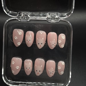 Kitty Press on Nails