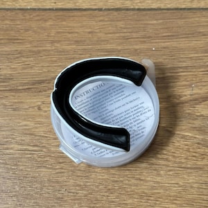 Black & White Sports Mouth Guard - Gum Shield for Boxing, MMA, Rugby, Muay Thai, Hockey