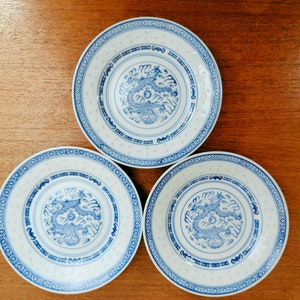 Vintage Chinese Porcelain 3 Dessert Bread Plates 5 Claw Dragon Rice Grain Rice Ware China image 7