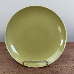 Iroquois Casual China Avocado Salad Plate | Russel Wright | 1949-1960
