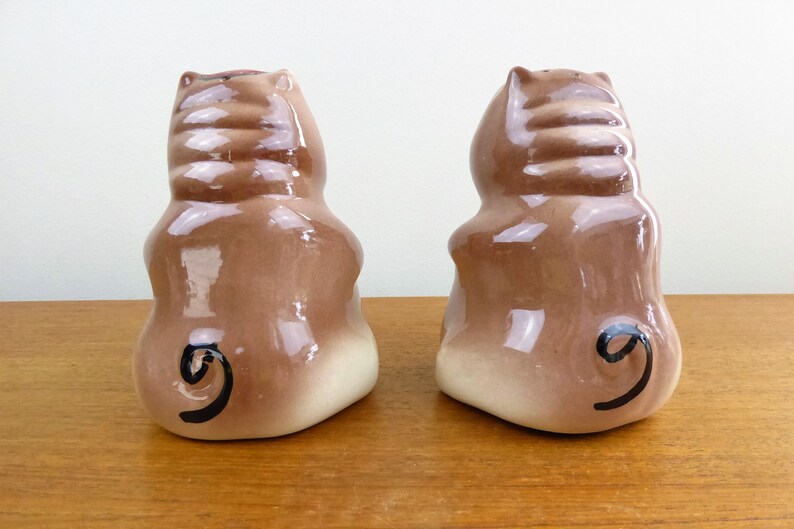 Vintage Man Woman Pig Range Shakers Salt Pepper Handpainted 1940s 1950s GORGE image 3