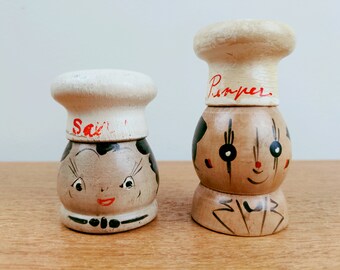 Vintage Wood People Salt Pepper Shakers | Eyelashes Chef Hats | Japan
