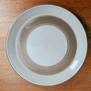 Bing & Grondahl Peru Dinner Plate 624 | Jens Quistgaard | 1960s