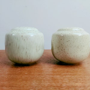 Vintage Salt and Pepper Shakers Light Yellow Green Brown Speckles 5 Hole 7 Hole Bauer image 2
