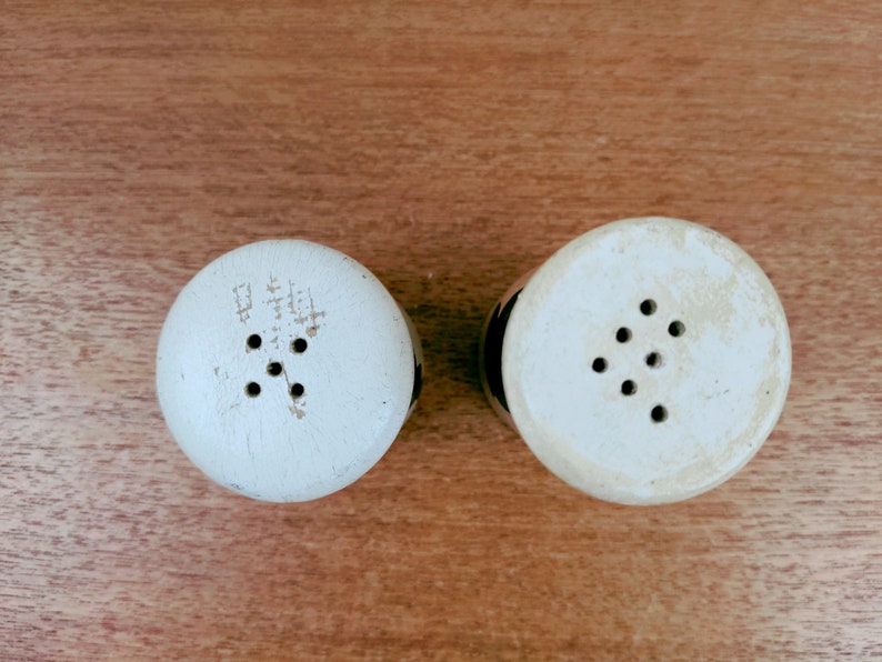 Vintage Wood People Salt Pepper Shakers Eyelashes Chef Hats Etsy