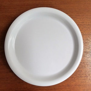 Ingrid Ltd Chicago Beige Salad Plate Stax Stackable 1 Color Left 7 7/8 Melamine Plates Mod 1970s White