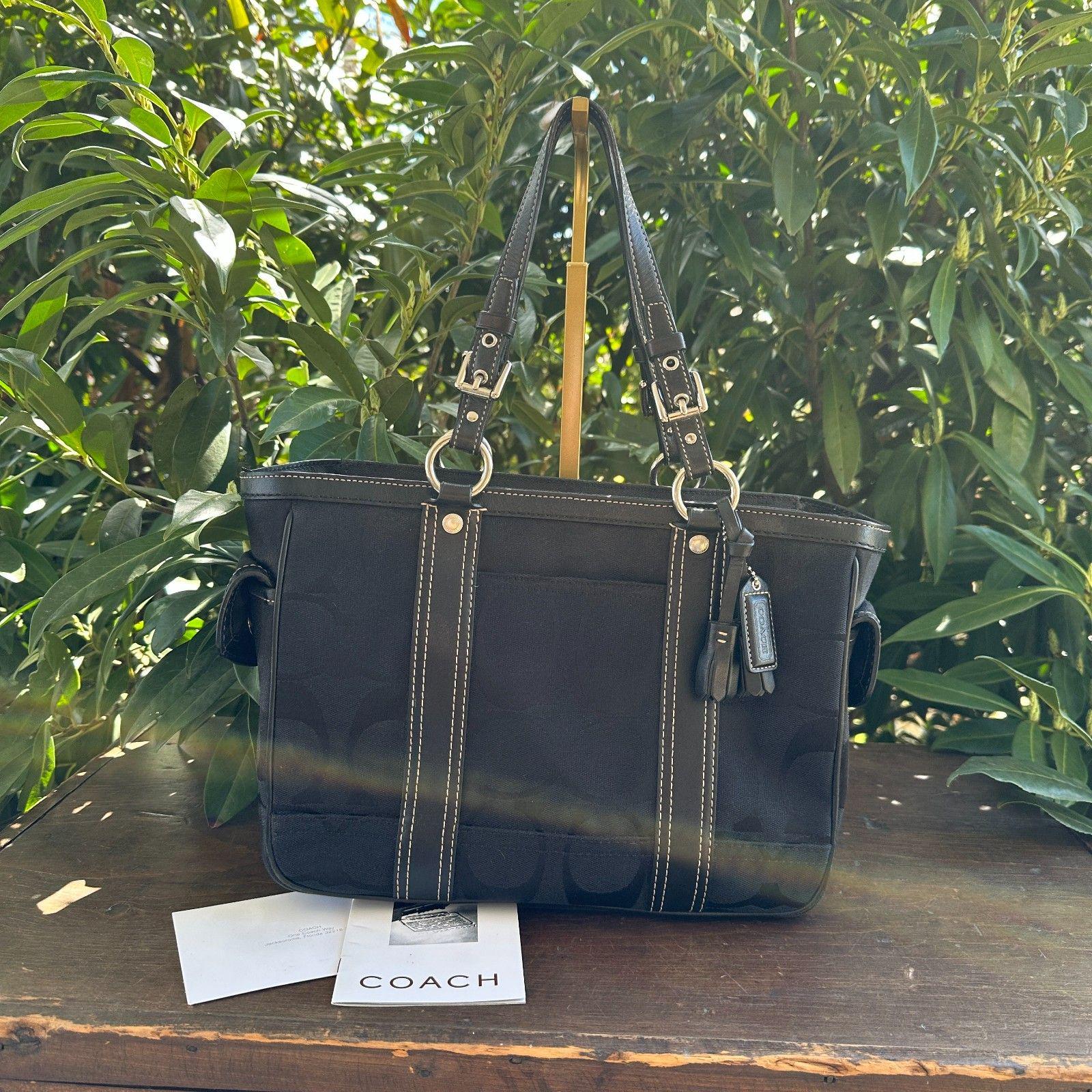 バッグ COACH Vintage Leather Black Shoulder Bag Coach 10316 Vintage SMALL Soho Black Leather Shoulder Bag w