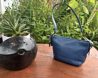 Coach Pocket Drawstring Navy Blue Leather Bucket Bag - Etsy display picture 3