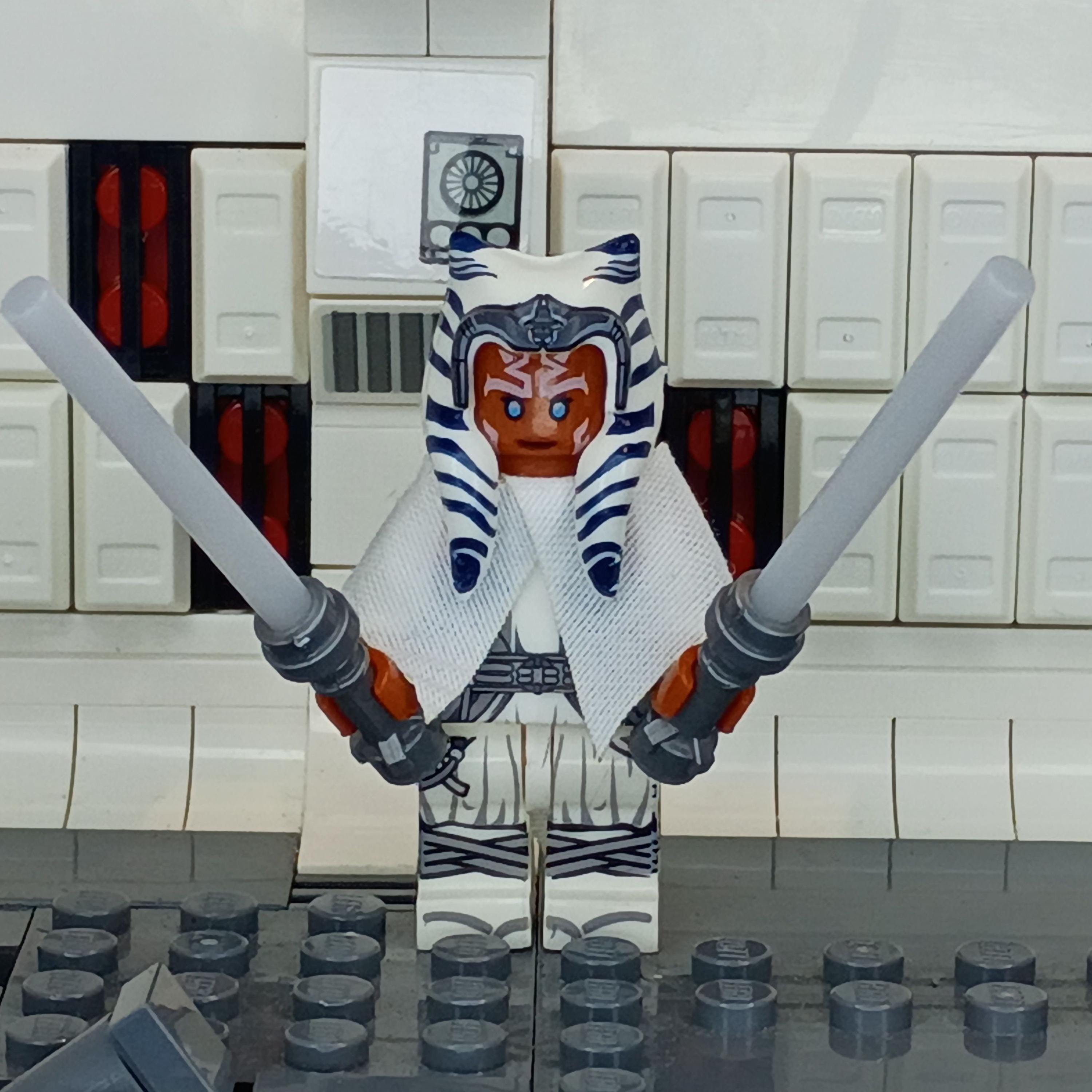 Ahsoka Tano Mandalorian LEGO Minifigure | Star Wars | Collectible