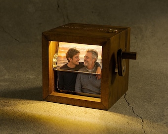 Personalized Dad Photo Flipbook Box, Wooden Crank Photo Box with Light, Father’s Day Gift from Kids, First Time Dad Gift, Memory Box