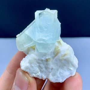 Natural Sky Blue Color Aquamarine Crystals on Albite, Aquamarine Specimen, Twinned Aquamarine, 33 grams