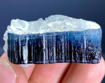 ブルーキャップトルマリンクリスタル、劈開石、石英、長石鉱物標本