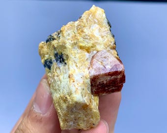 レッドジルコン結晶標本：天然宝石、パキスタン産（30g） - Etsy 日本