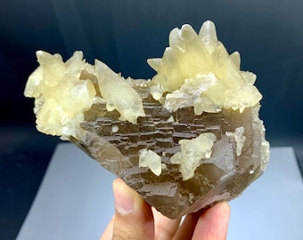 金色の方解石の上に蛍石 パキスタン産のライトブルーの蛍石の上に方解石 419グラム - Etsy 日本