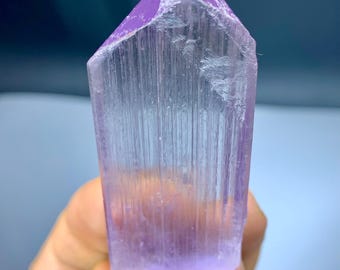 v Shape Terminated Transparent Pink Kunzite Crystal from Afghanistan - 49 grams