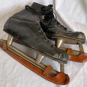 Old Canadian Starr Mfg Ice Skates Size 11 - Etsy Canada display picture 1