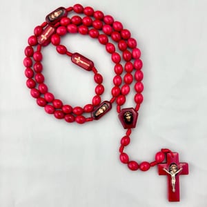 Most Precious Blood of Jesus Christ Red Wooden Rosary Necklace Rosario de Sangre Preciosa de Jesus Christian Catholic Devotion Unisex Gift
