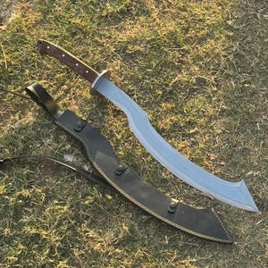 Hand-Forged Egyptian Khopesh Sword – 28" Curved Carbon Steel Blade | Collectible Machete image 3
