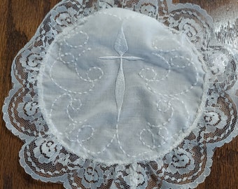 White Embroidered Chapel Veil Mantilla