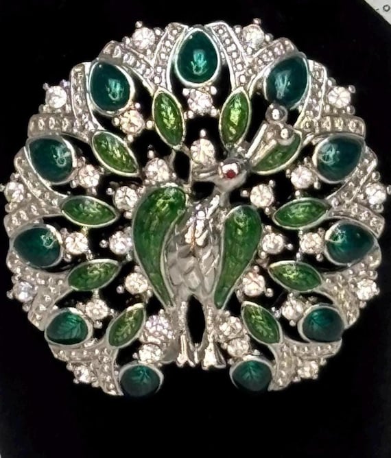 Trifari Limited Edition Peacock Brooch: 1997 Vintage Design