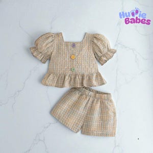 2PC Baby Girl Outfit Set – Summer Plaid Bubble Sleeve Top with Square Neck & Shorts | Cute Casual Infant Toddler Clothing Gift