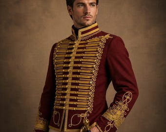 Giacca da uomo in stile ussaro vittoriano, blazer militare reale rosso e oro ricamato.