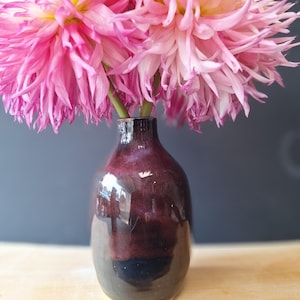 Poterie fait main de vase de bourgeon