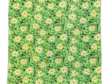 Green and Cream Theme Poinsetta Holiday Napkins - Set of 2 or 6 - Perfect for hosting, decorating, and making your home festive