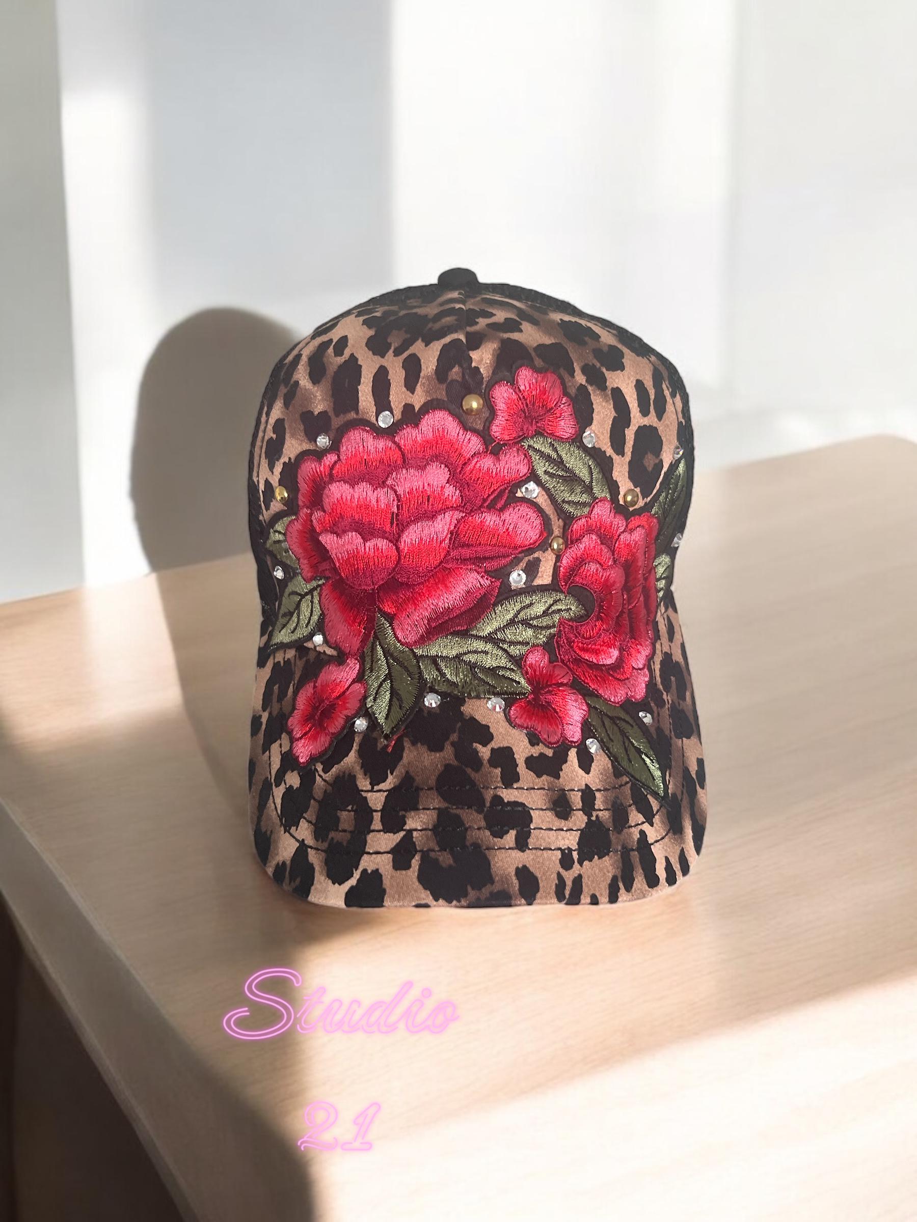 Leopard Print Hat with Red Flower Accent Leopard Print Trucker Hat – Red Floral Embroidery  main image 2