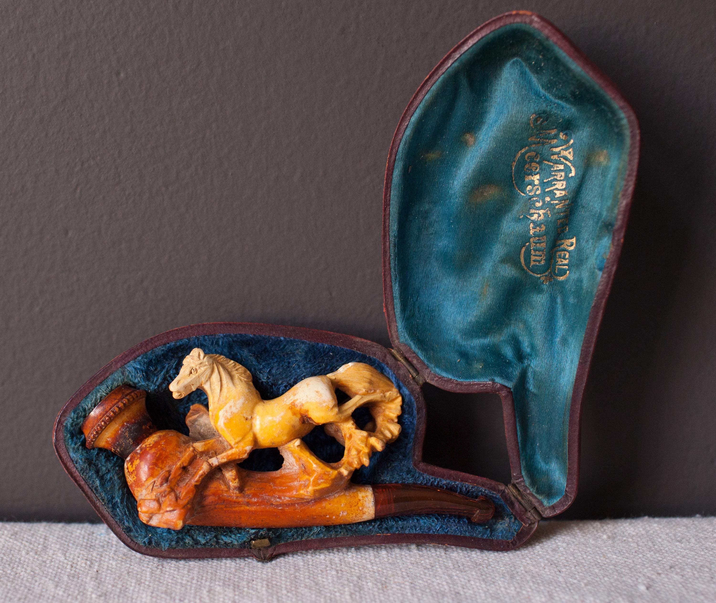 ANCIENNE PIPE EN écume de mer sculptée - motif cheval antique pipe