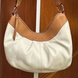 Coach Leather Shoulder Bag F13731