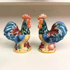 Rooster Hand Painted Salt & Pepper Shakers, Colorful Rooster Hen Salt and Pepper Shakers set