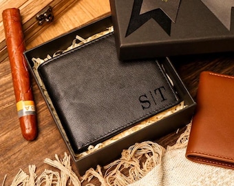 Cartera personalizada para hombre, de piel auténtica negra suave, regalo personalizado y grabado para el Día del Padre para él, su novio, su padre o su marido.