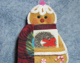 Gingerbread pattern:  "Gingerbread Gift Card Holder" - #473