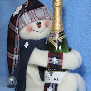 Snowman pattern:  &quot;Snowman Wine Hugger&quot; - #419
