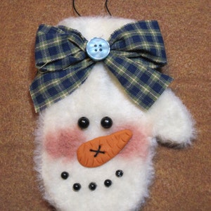 Snow Mitt -- Snowman Ornament