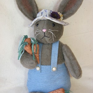 Rabbit pattern:  &quot;Fresh Dug Carrots&quot; #616